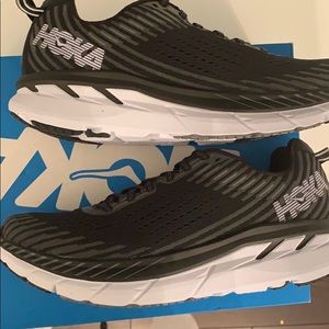 Brand New  Hoka One Clifton 5 Running Shoe